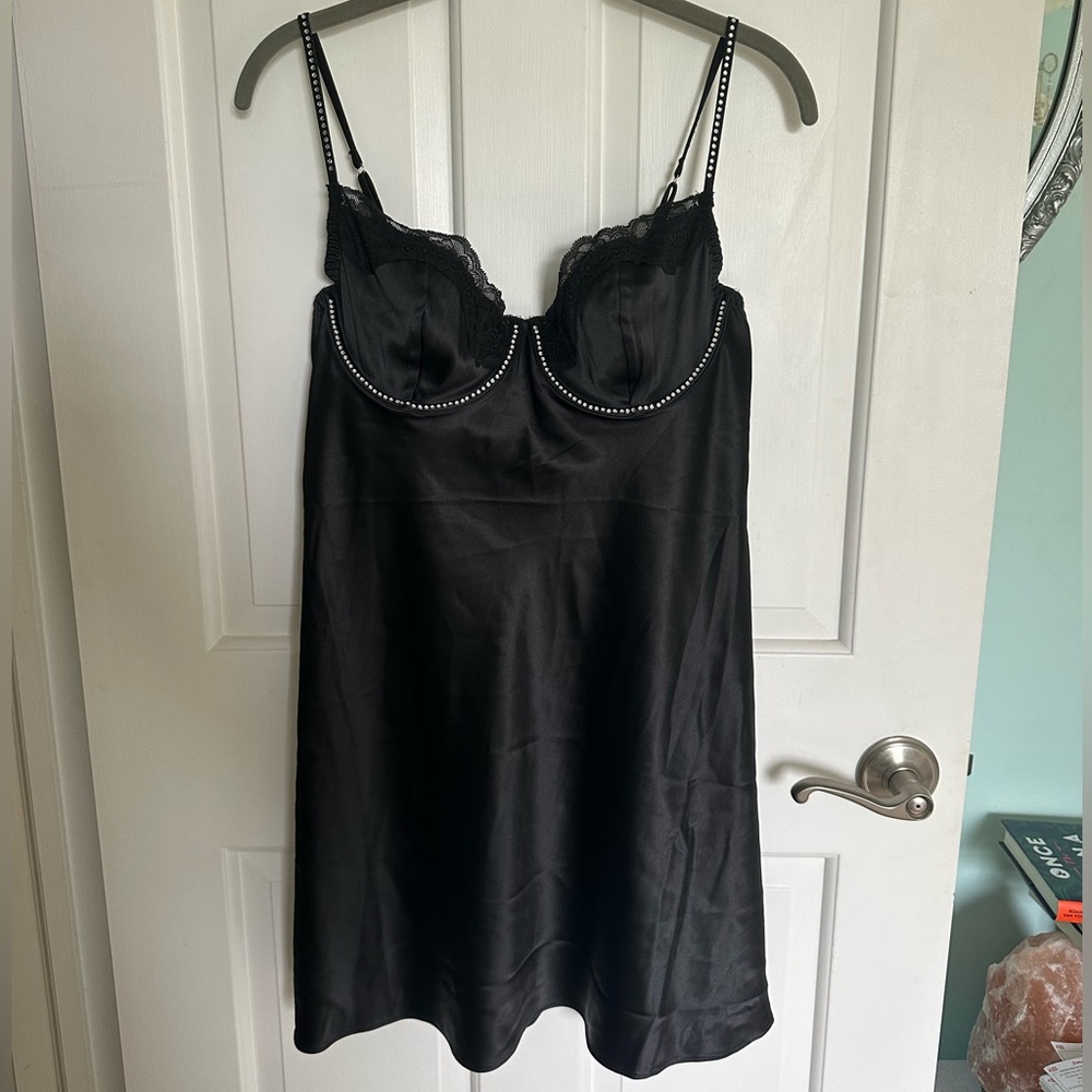 NWT Victoria’s Secret Satin & Lace Embellished Cupped Mini Slip - Picture 7 of 15